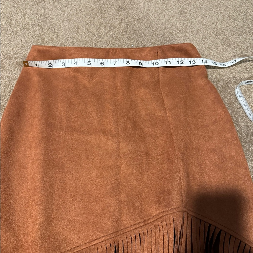 Winder faux suede fringe skirt - Picture 5 of 5